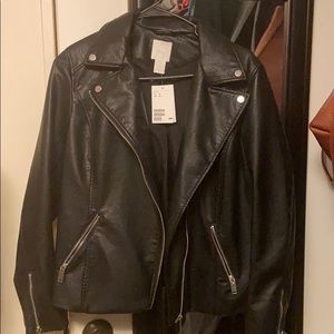 NWT H&M faux leather moto jacket. Size 8.